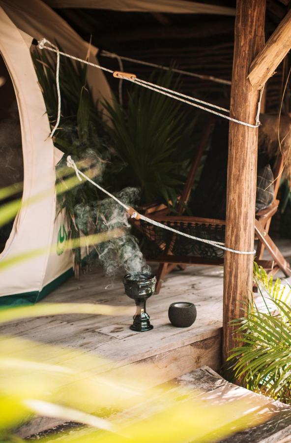 ホテル Uman Glamping & Cenote トゥルム エクステリア 写真