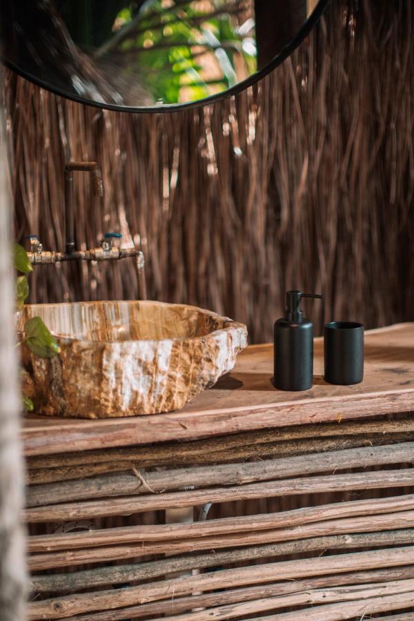 ホテル Uman Glamping & Cenote トゥルム エクステリア 写真